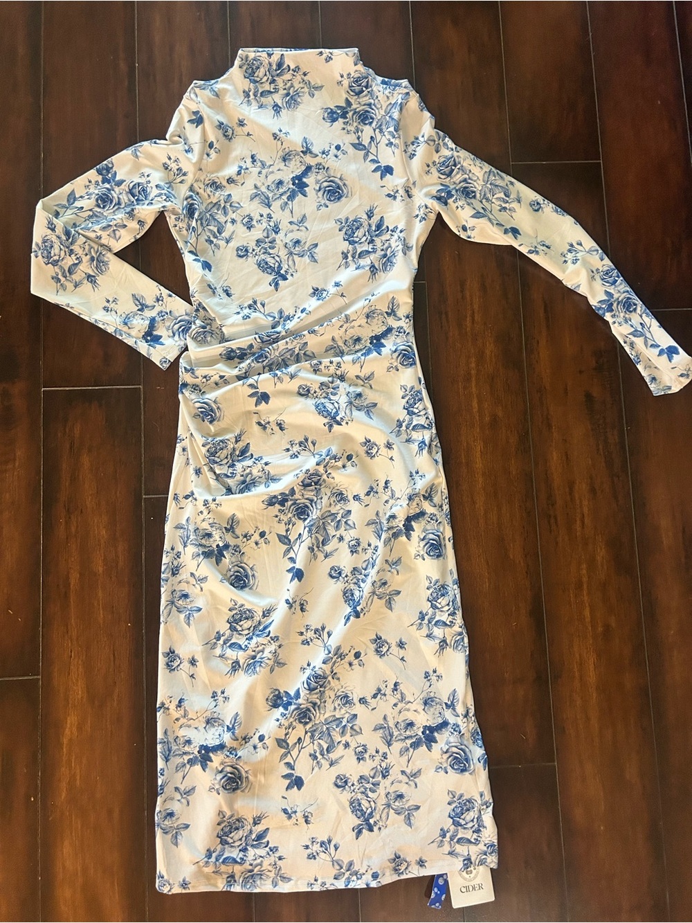 Cider Blue & White Floral Long Sleeve Midi Dress